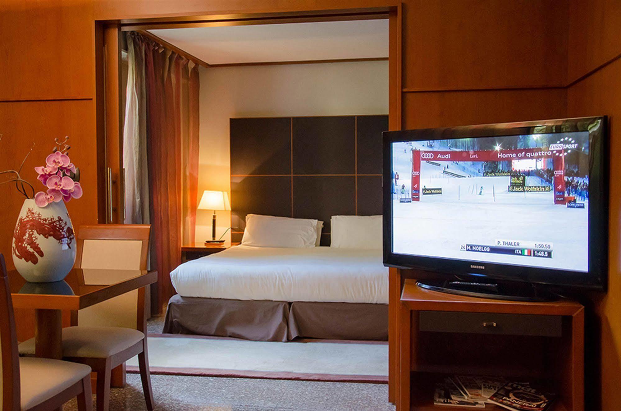 Hotel Goldstar & Nice