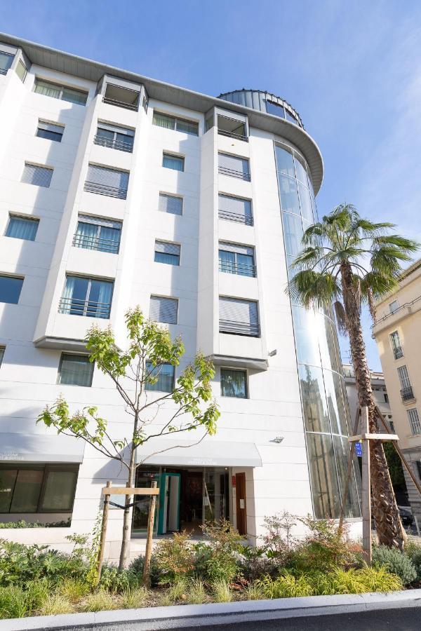 Goldstar Apartments&suites Hotel 4*