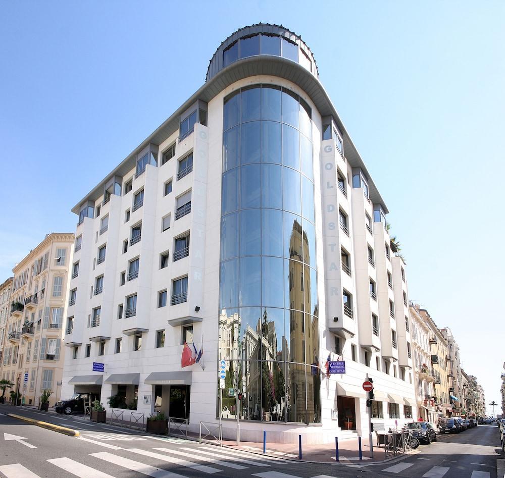 Goldstar Apartments&suites 4*