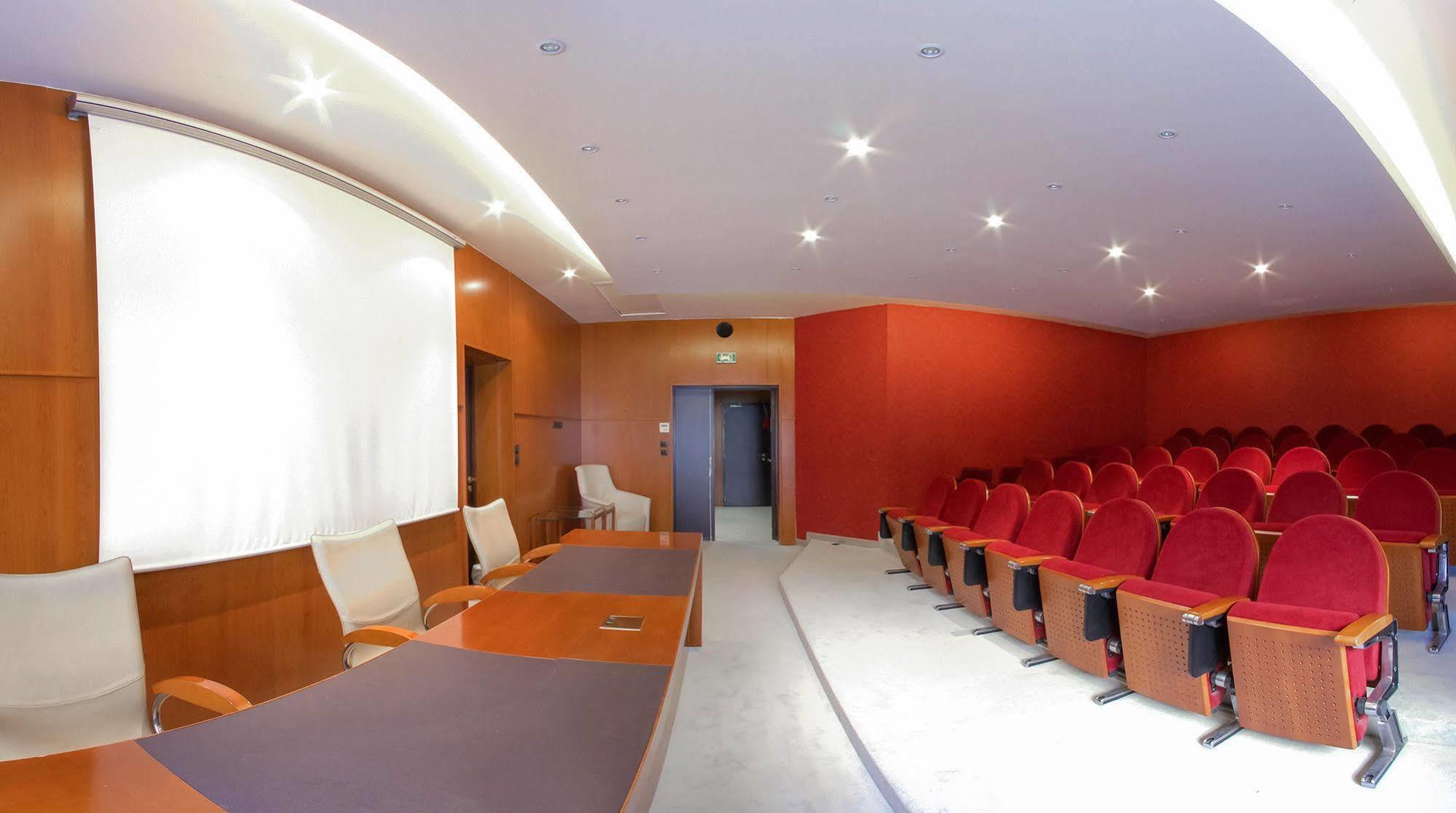 Hotel Goldstar Apartments&suites Niza