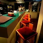 Goldstar Apartments & Suites 