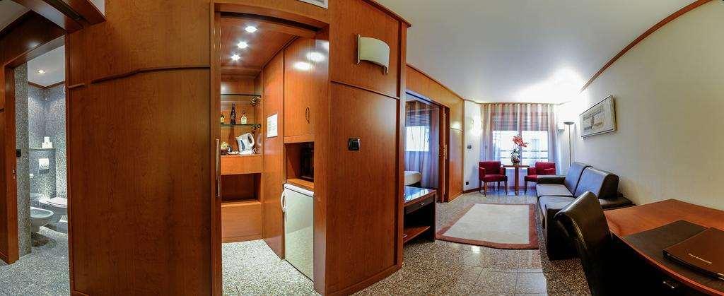 Hotel Goldstar &