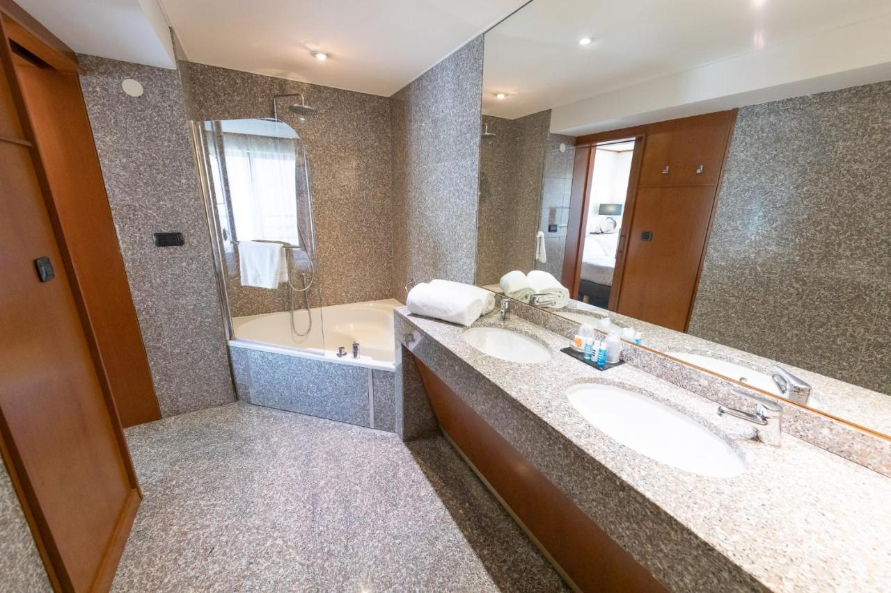 Goldstar & Hotel 4*